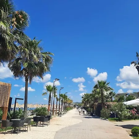 37 Apartamento Golem (Tirana)