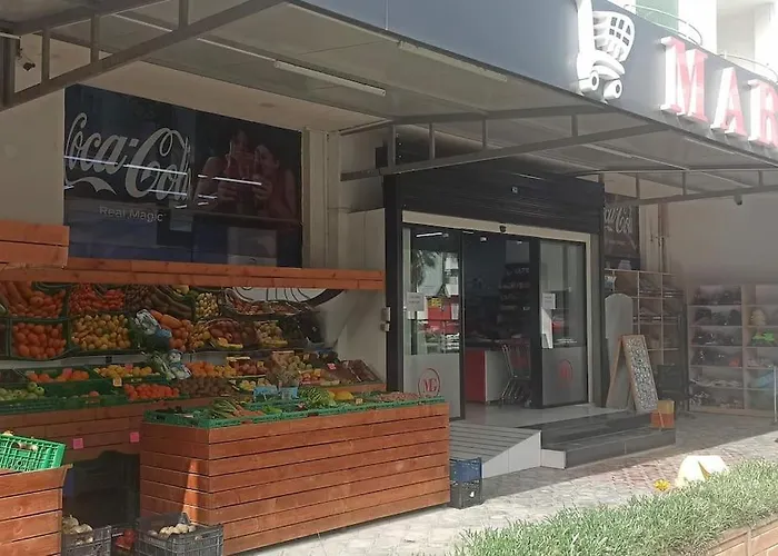 37 Apartamento Golem (Tirana)