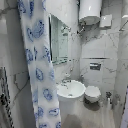 37 Apartment *
